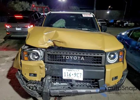 2024 Toyota Land Cruis z USA, uszkodzony, nr VIN 001548